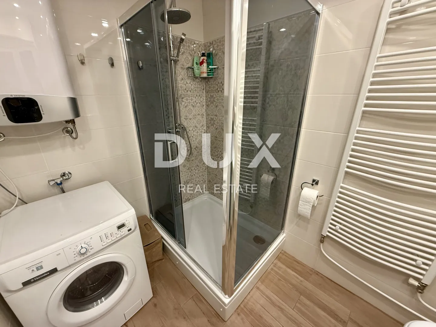zagreb, centar - dvoetažni stan s tri apartmana i odličnim prihodima! - slika 33