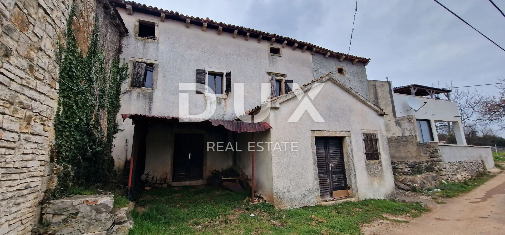 istra, motovun, okolica - dvije kuće za adaptaciju s dvorištem - slika 9