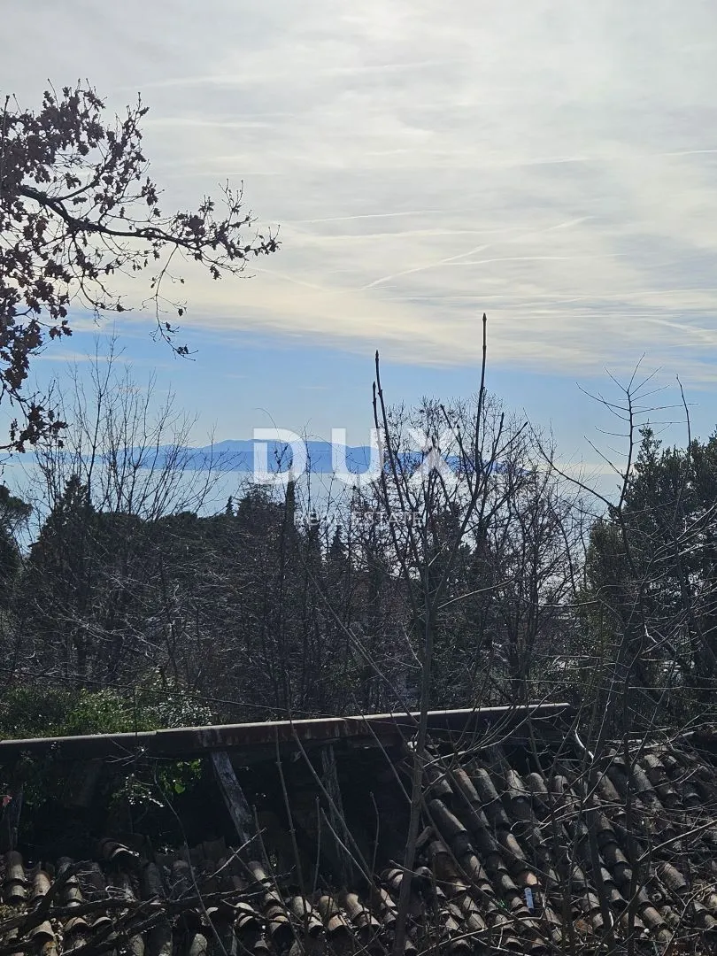 OPATIJA, MATULJI, CENTAR- građevinsko zemljište 1000m2 S GRAĐEVINSKOM DOZVOLOM i pogledom na more