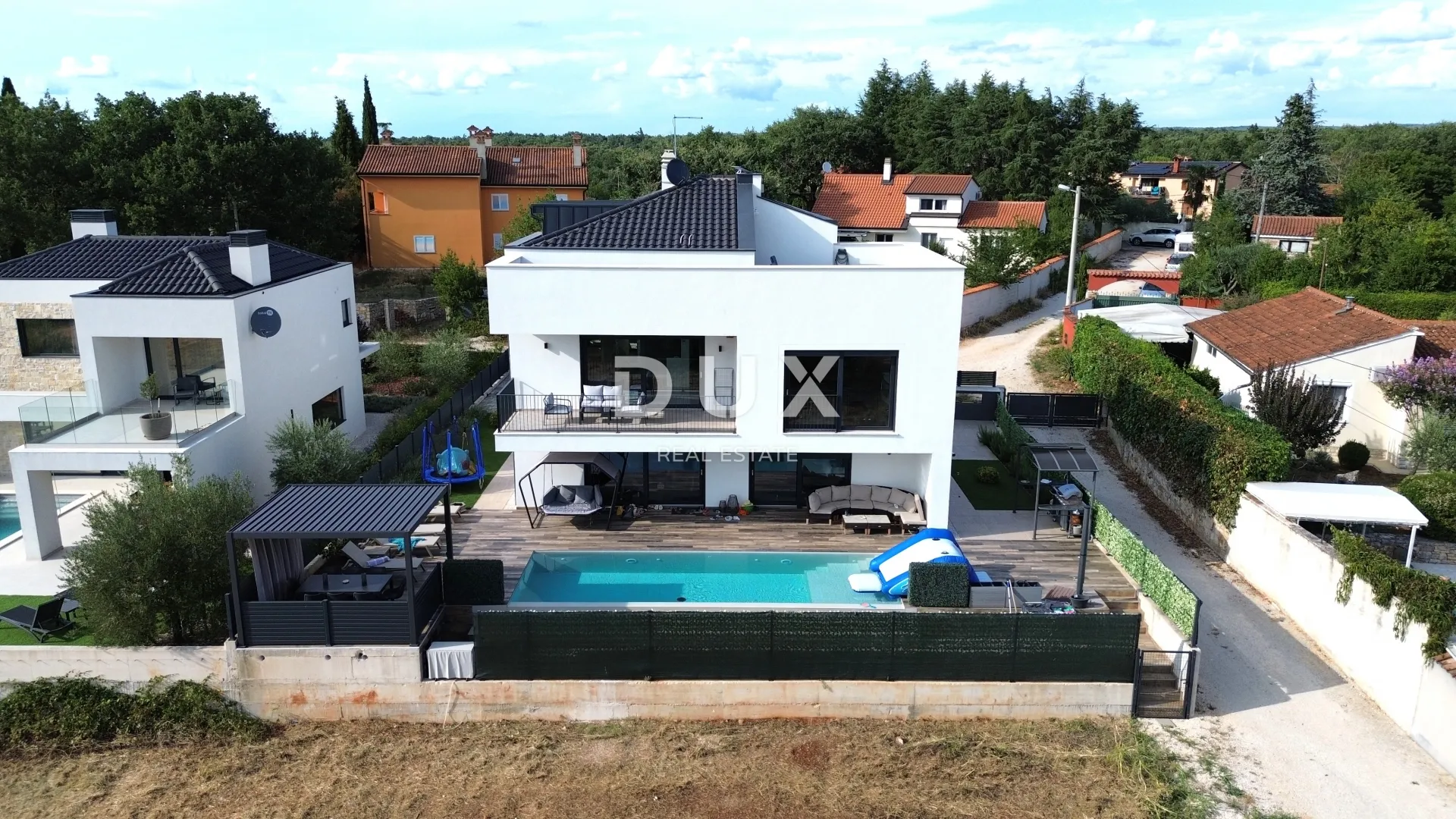 poreč, kosinožići, četverosobna vila, 510 m2, s bazenom - slika 3