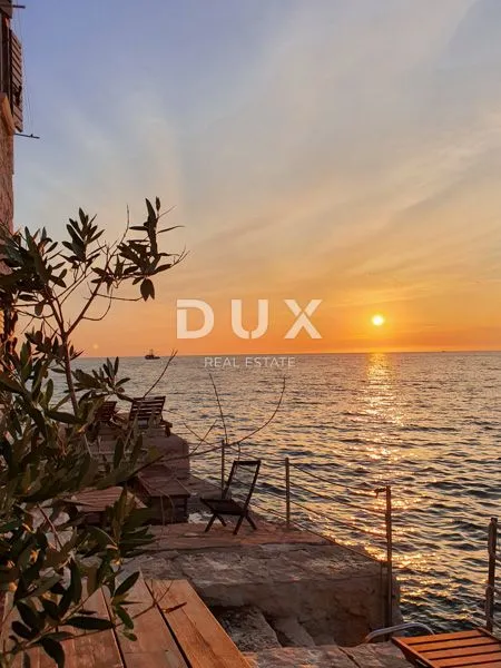istra, rovinj - luksuzan i uređen stan, prvi red do mora - slika 7