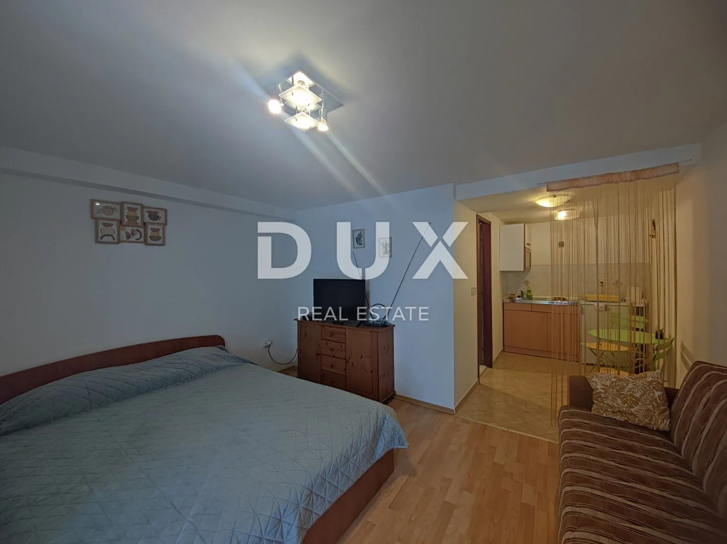 jadranovo - apartmanska kuća s pogledom na more - slika 12