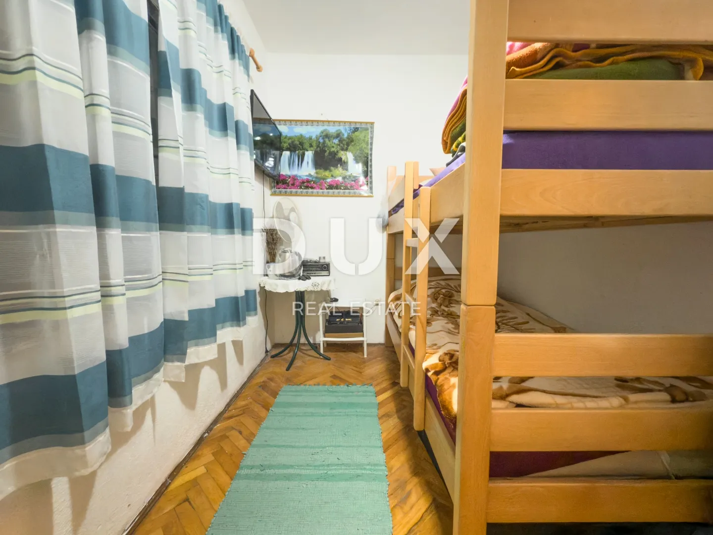 otok krk, baška - kuća s 5 apartmana i velikom okućnicom - slika 66