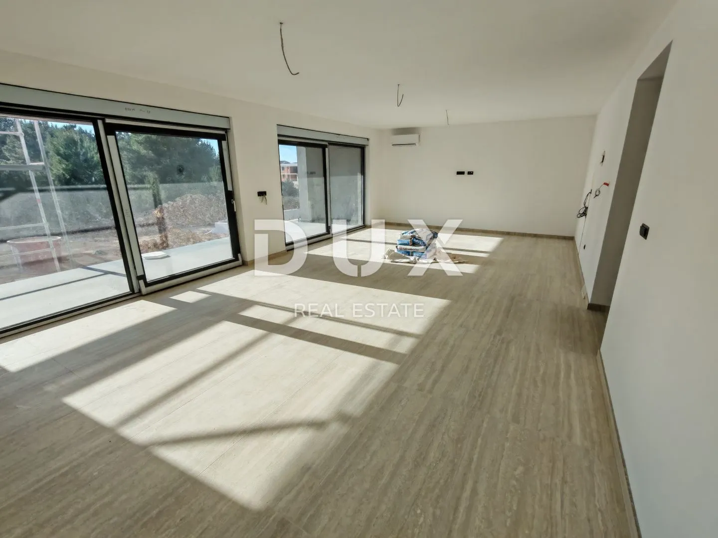 zadar, vrsi - vrhunska vila b s bazenom, garaža, 4 spavaće sobe, 4 kupaonice - slika 5
