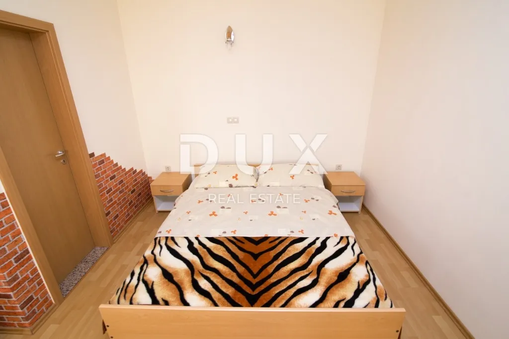 biograd na moru - ekskluzivna prilika – kuća s 4 apartmana i prostranim stanom – centar! - slika 16