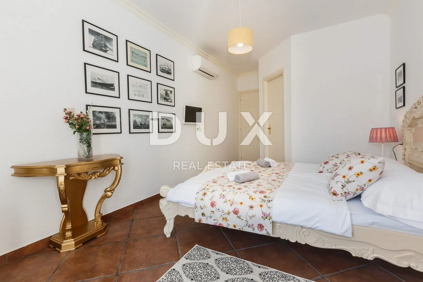 trogir, marina - prekrasna luksuzna vila pokraj mora - slika 29