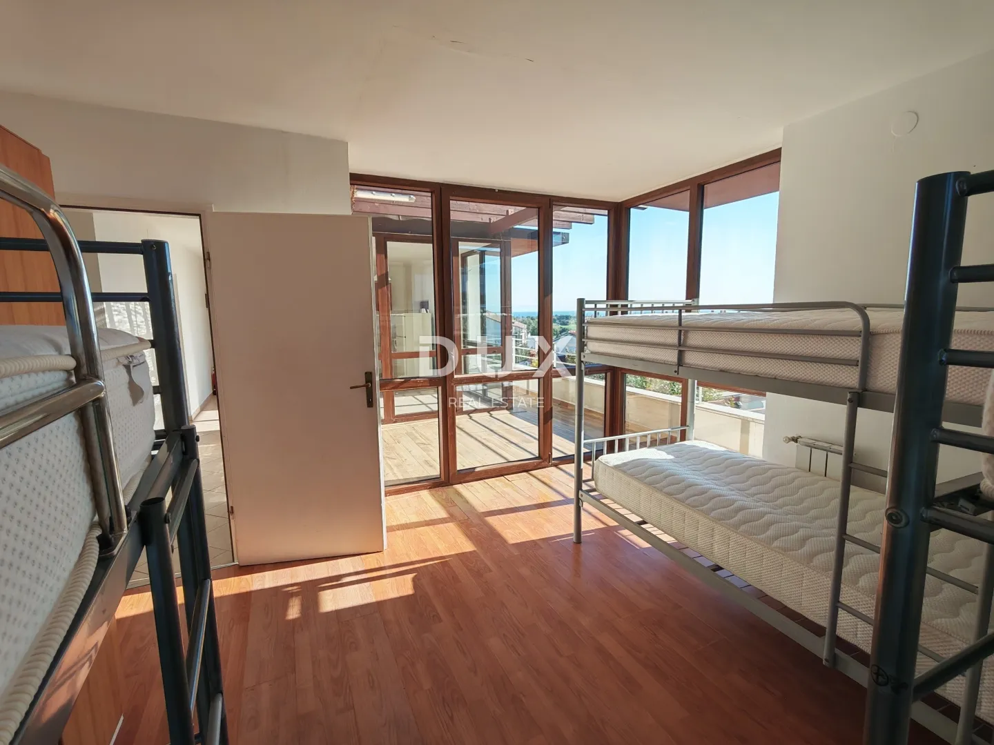 istra, ližnjan - apartmanska kuća u blizini mora! - slika 1