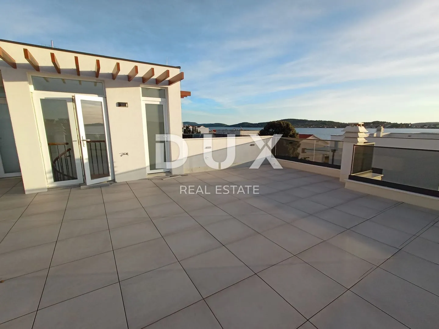 šibenik, vodice - predivan penthouse s7 pokraj mora - slika 12