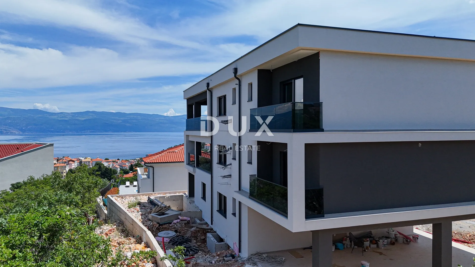 otok krk, vrbnik - luksuzni apartman s bazenom - slika 13