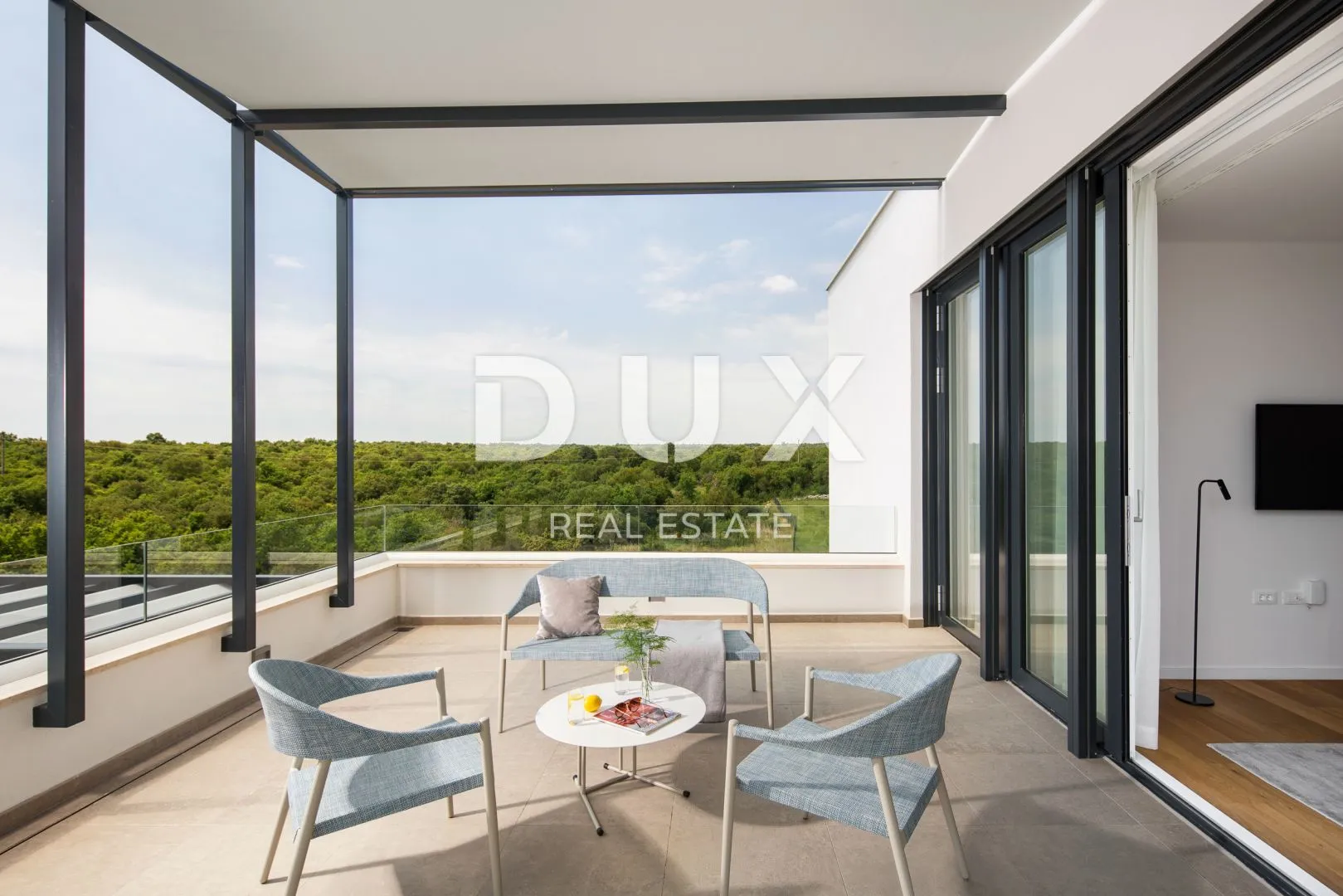 istra, bale - moderna dizajnerska villa! - slika 10