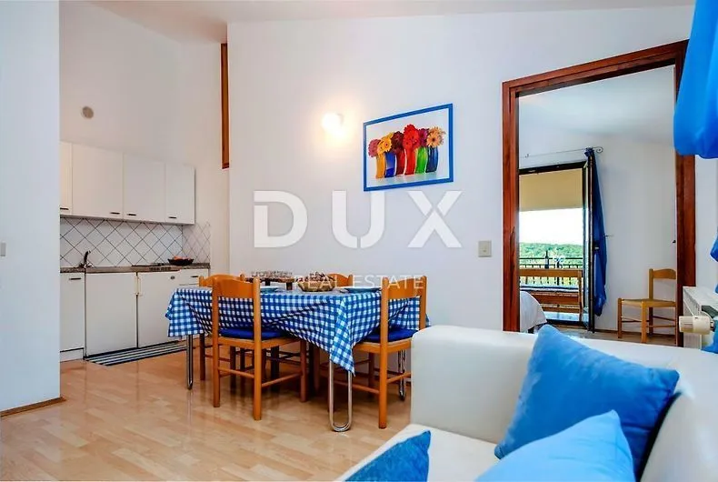 istra, poreč - apartmanska vila s bazenom - slika 24