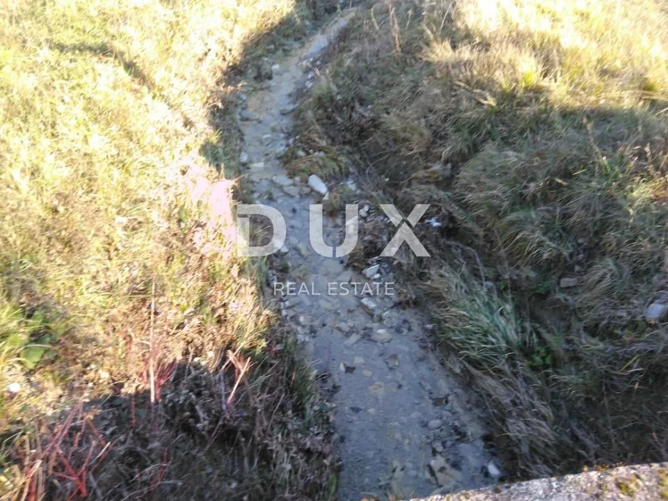 istra, kršan - imanje s kamenim objektima - slika 9