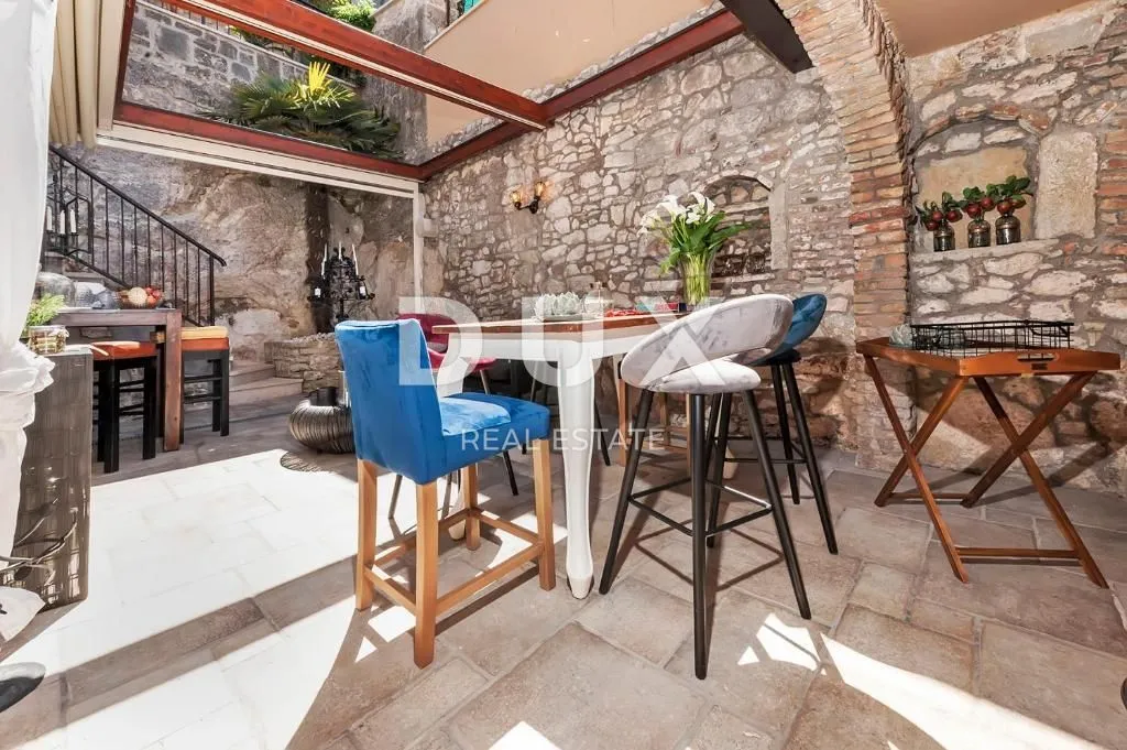 istra rovinj luksuzna vila u starom gradu - slika 12