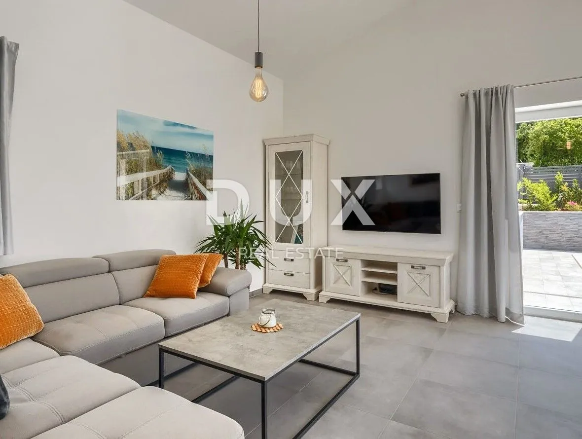 istra, poreč - vila na poželjnoj lokaciji - slika 6