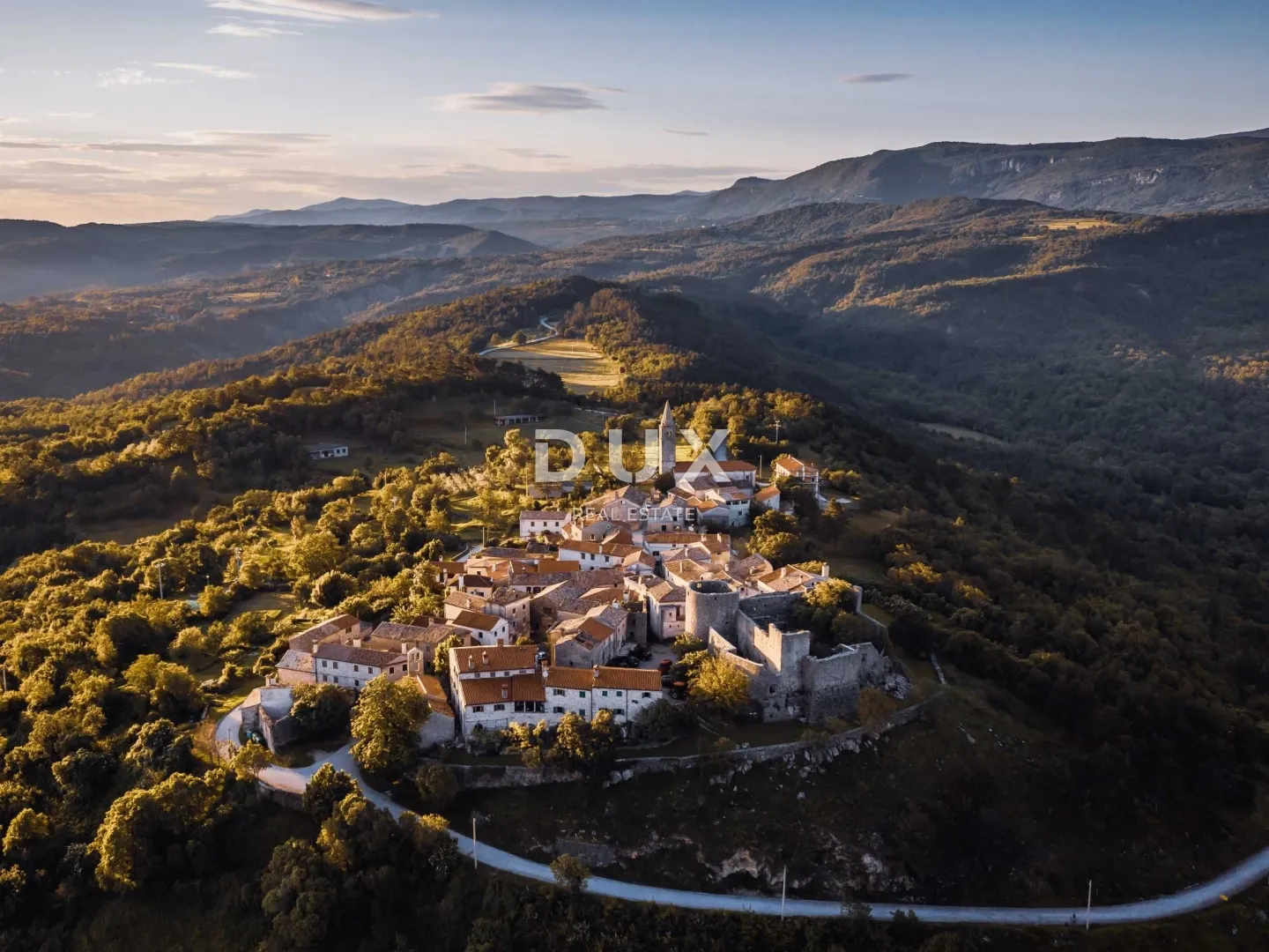 ISTRA, LUPOGLAV – poljoprivredno zemljište od 100000m2 za razvoj raznih projekata, odlična investicijska prilika - Brest pod Učkom, Lupoglav
