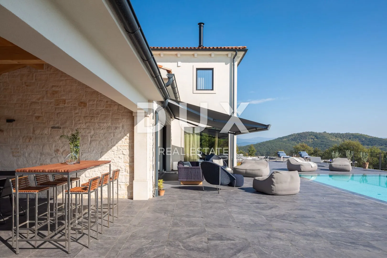 istra, motovun - luksuzna vila s pogledom na prirodu! - slika 23