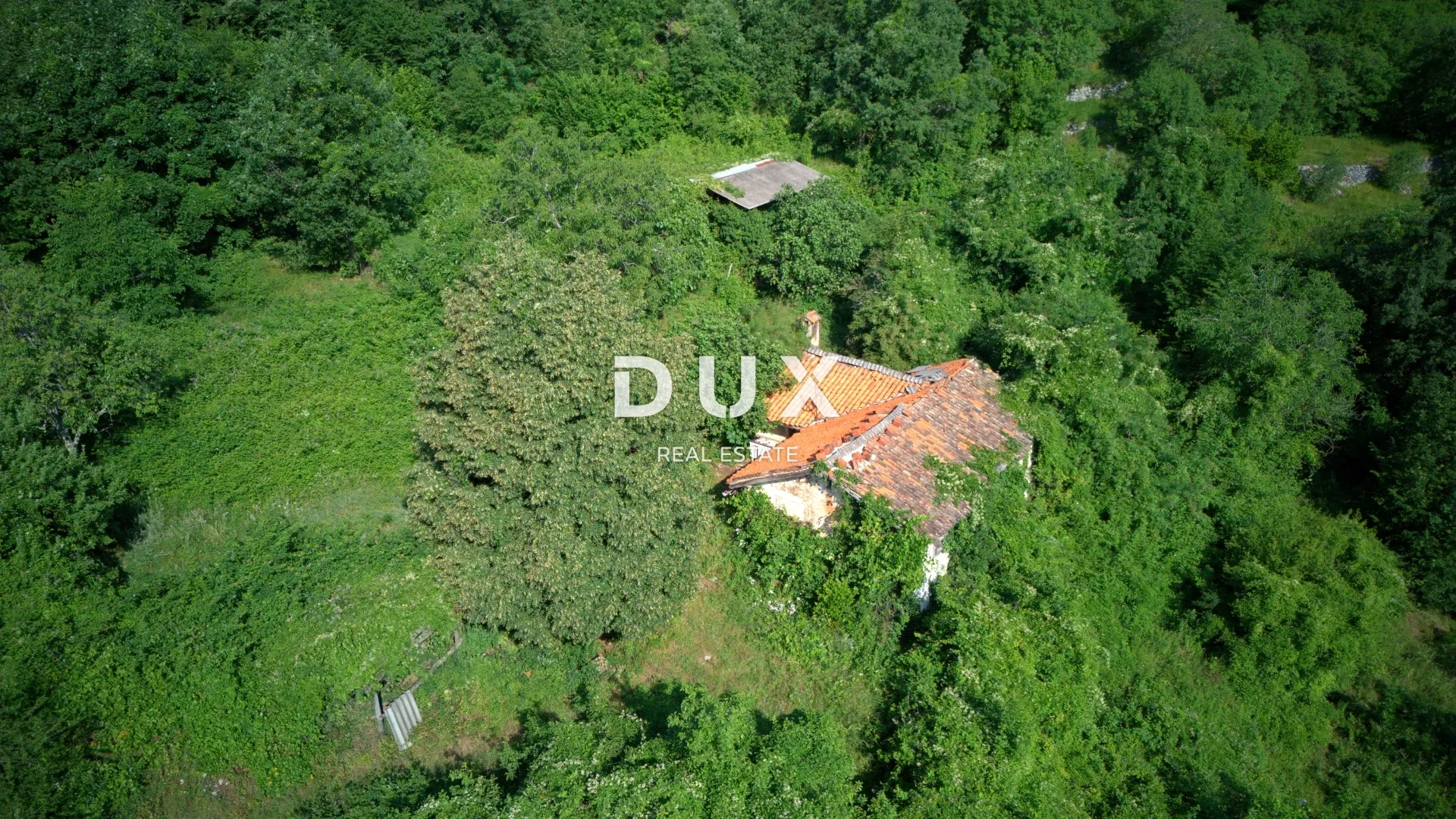 OPATIJA, DOBREĆ - 3 starine s prostranom okućnicom i puno potencijala za uređenje, 4747m2 - Dobreć, Opatija