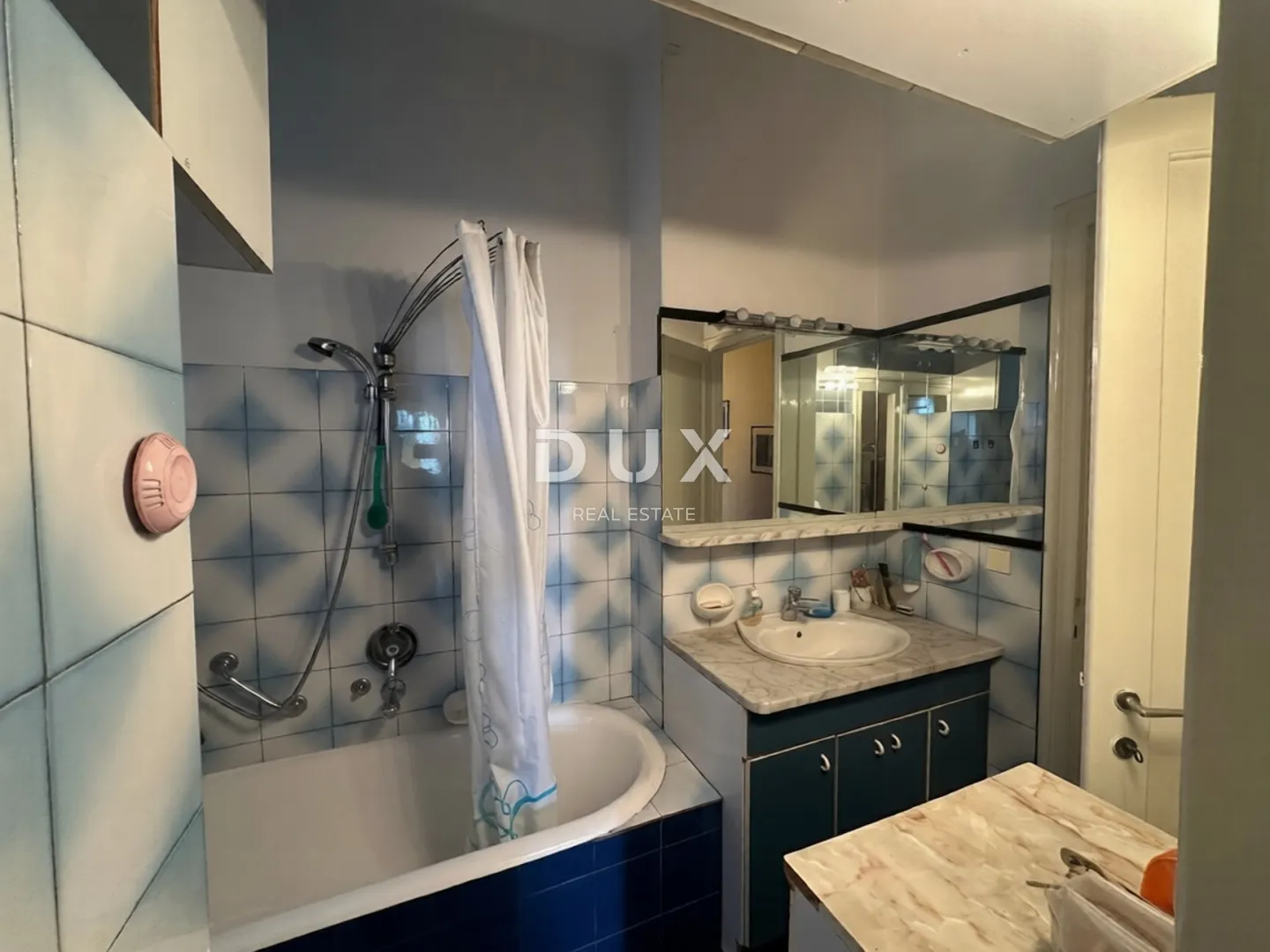 rijeka, sušak – stan s loggiom i pogledom na more, 2sdb, 79m2 - slika 15