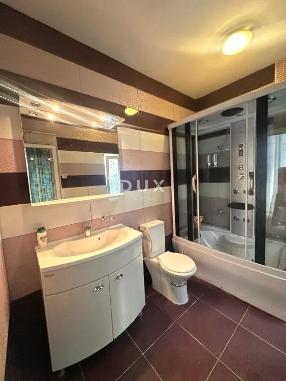 istra, pula - luksuzan stan s 5 spavaćih soba i 2 kupatila - pješačka zona!! - slika 19