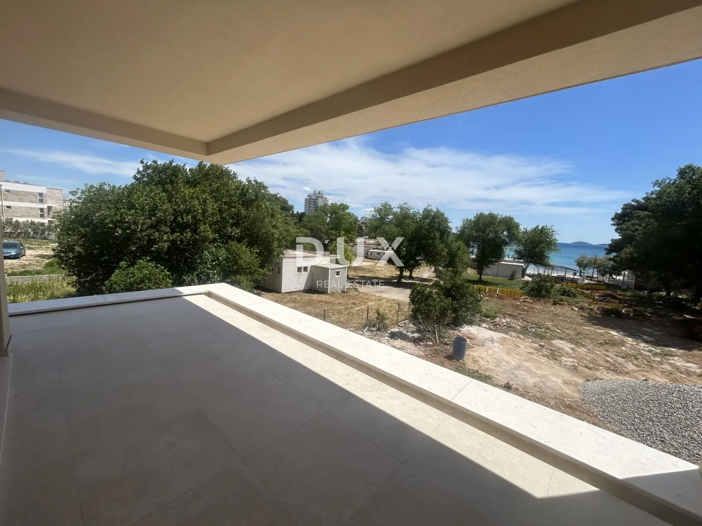 vodice – 3ss+db stan s terasom i pogledom na more, 70 m od mora i plaže - slika 11