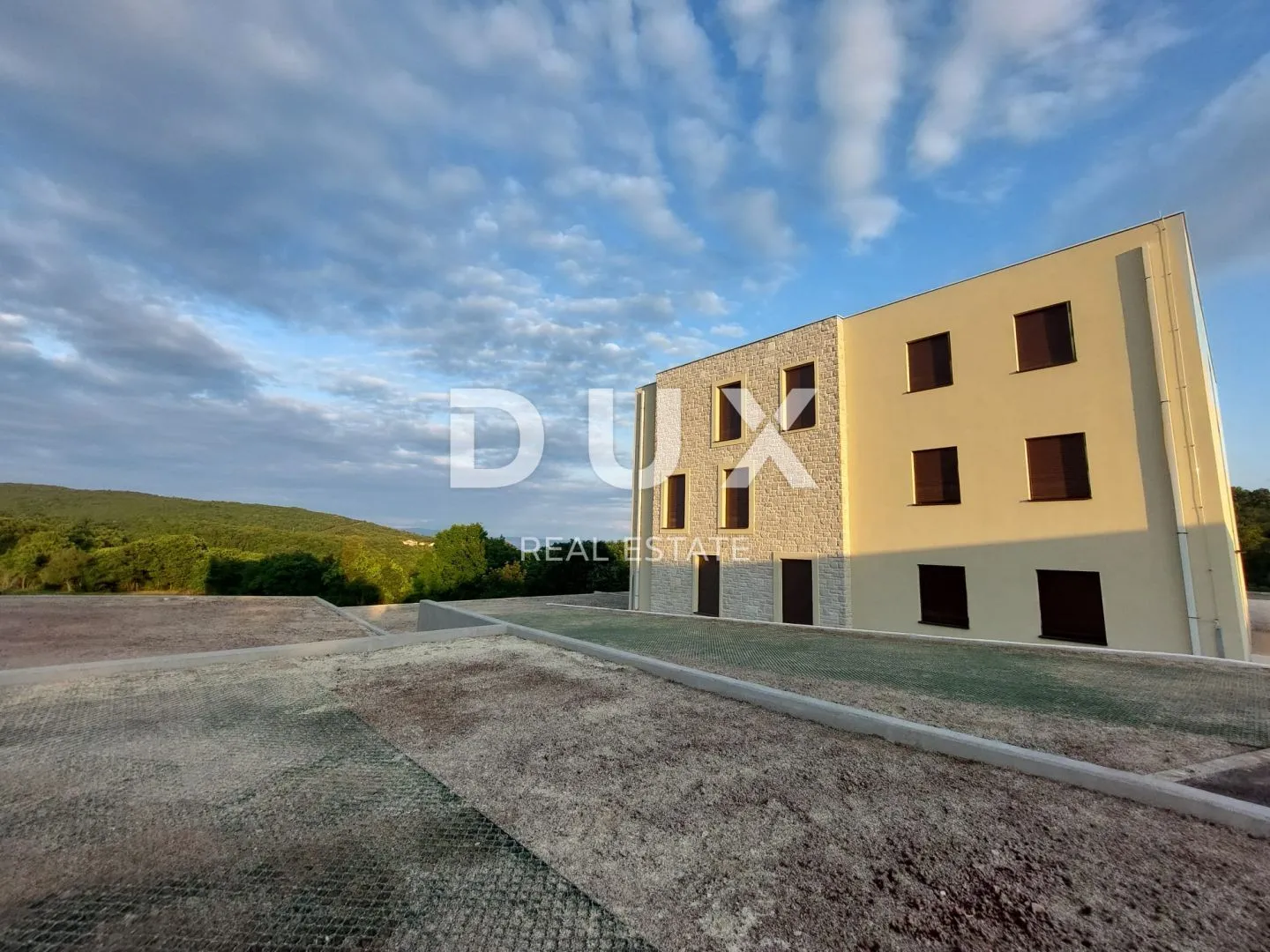 istra, rabac - penthouse s pogledom na more - slika 12