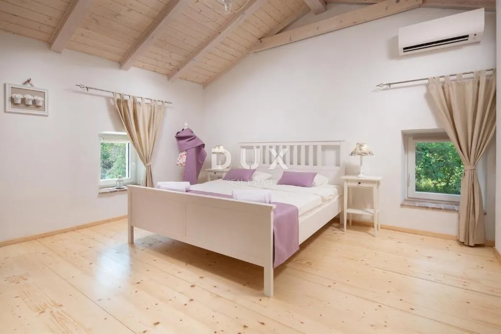 novi vinodolski, bribir - kamena vila s bazenom - slika 30