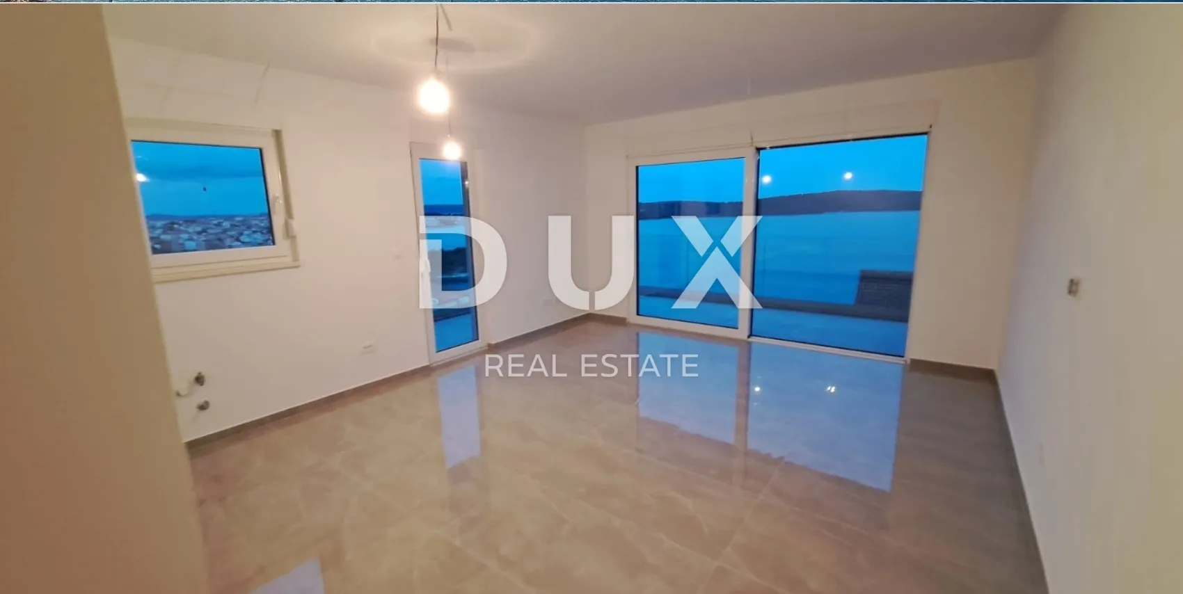 trogir - penthouse u blizu plaže - slika 5