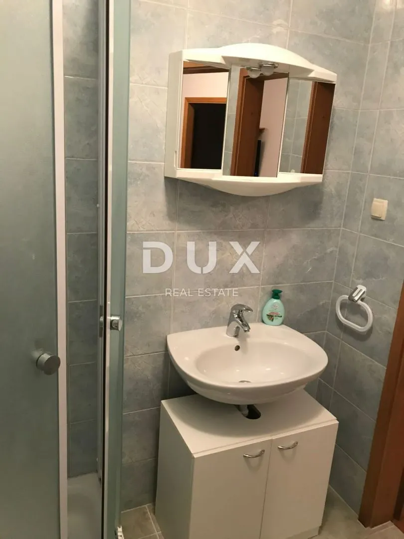 rab, lopar - kuća u centru grada - slika 32