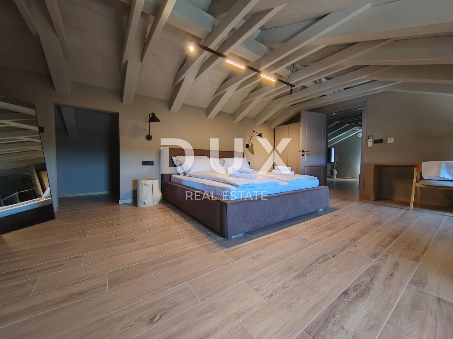 istra, poreč - ekskluzivna vila s bazenom - slika 43
