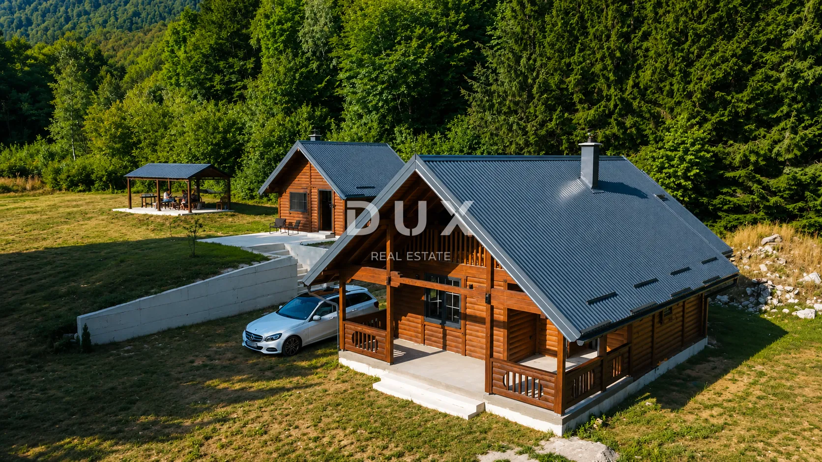 gorski kotar, lič, drvene kuće, tri sobe, 84m2+25m2 - slika 7