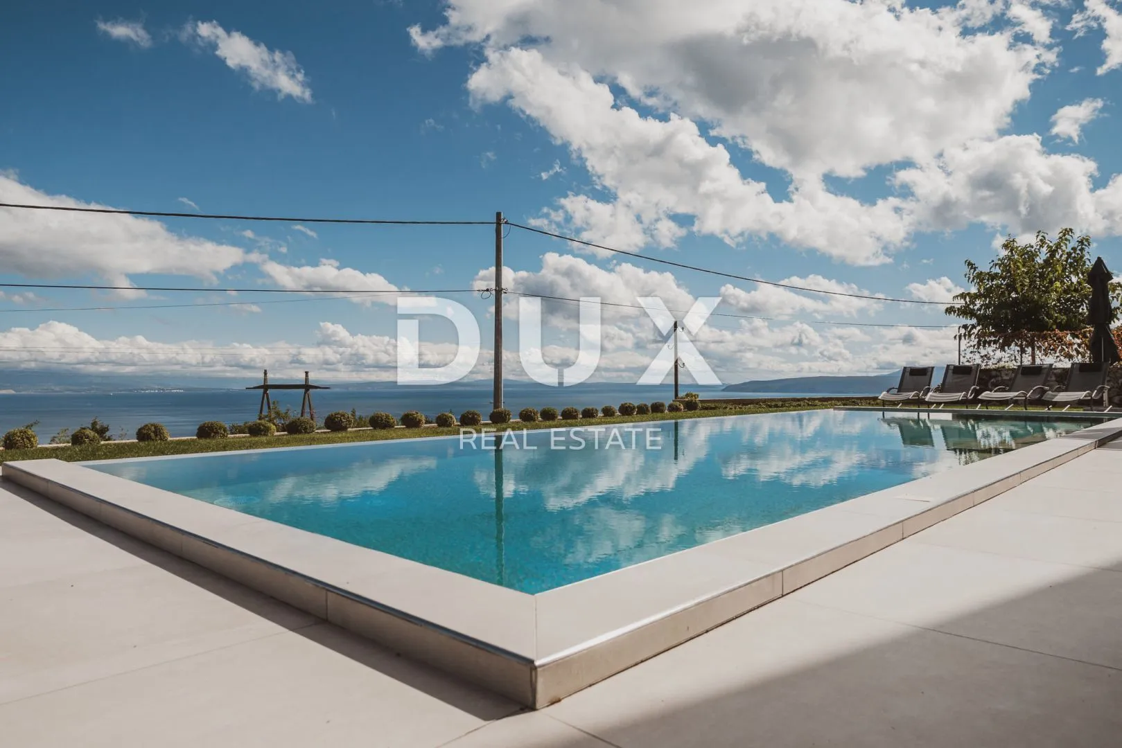 opatija, lovran, liganj - stan u vili s bazenom 120m2+terasa 27m2s panoramskim pogledom na more + okoliš 105m2 - slika 3