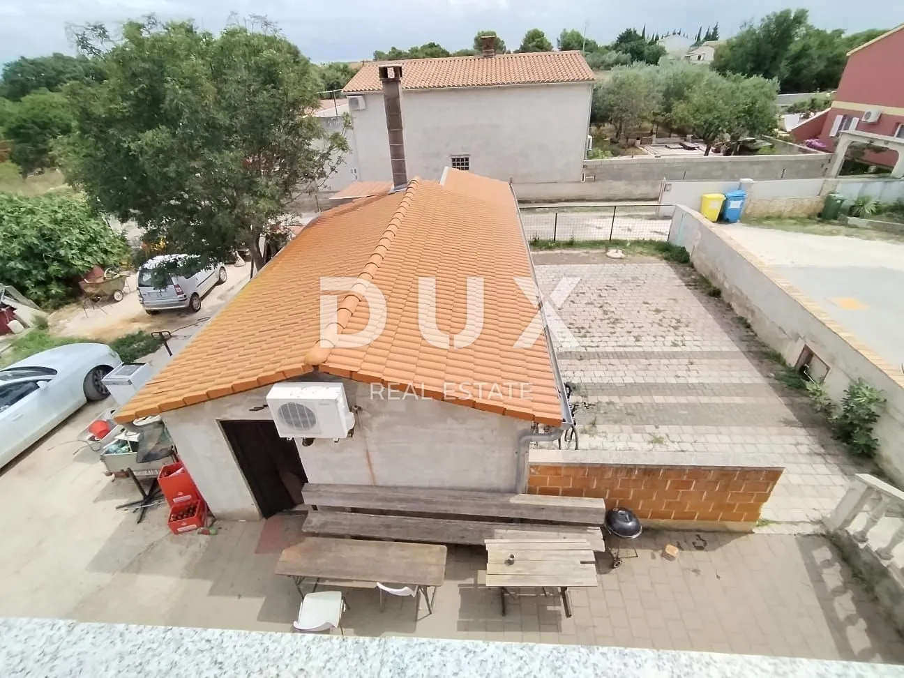 istra,šišan - kuća sa dva stana i garažom! - slika 11