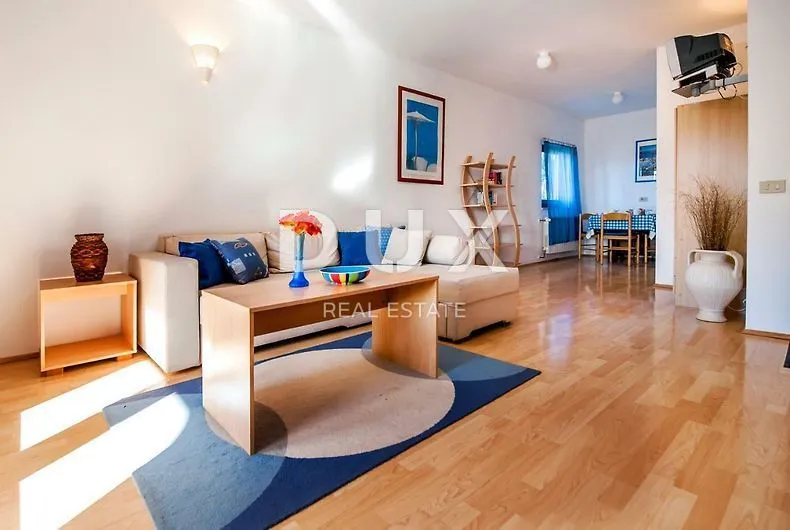 istra, poreč - apartmanska vila s bazenom - slika 22