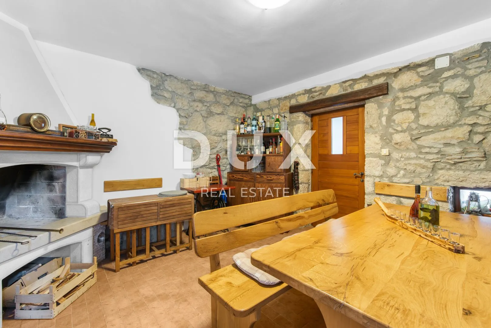istra, pićan - romantično imanje s tri vile - slika 31