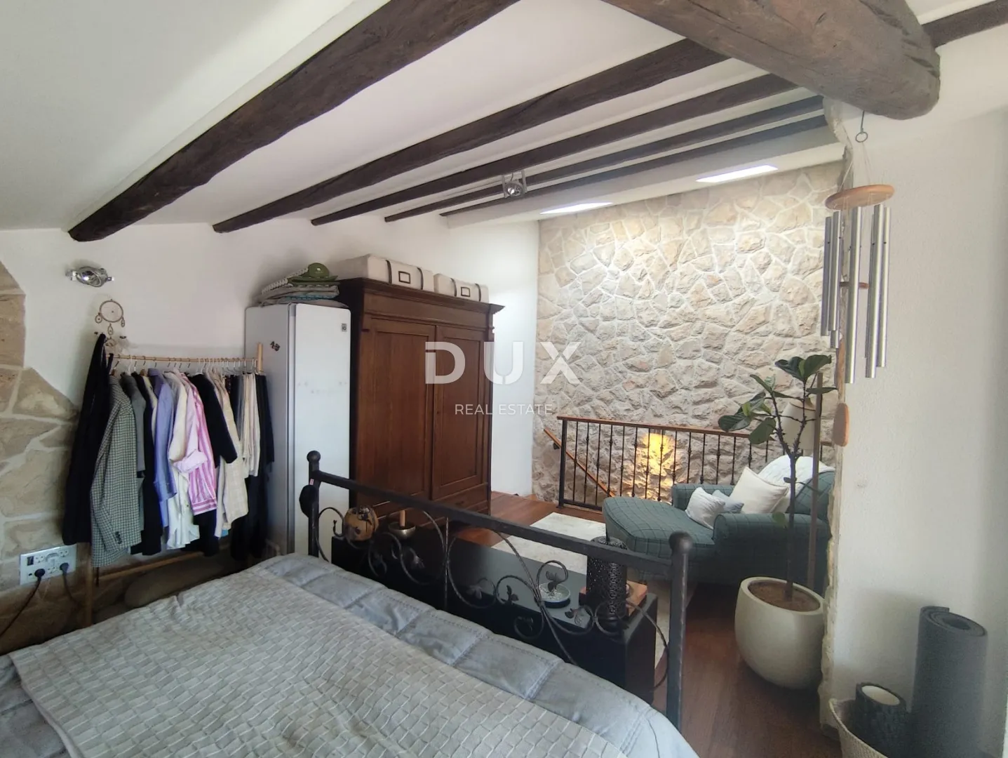šibenik, stari grad - obnovljena kamena kuća 151 m² - slika 14