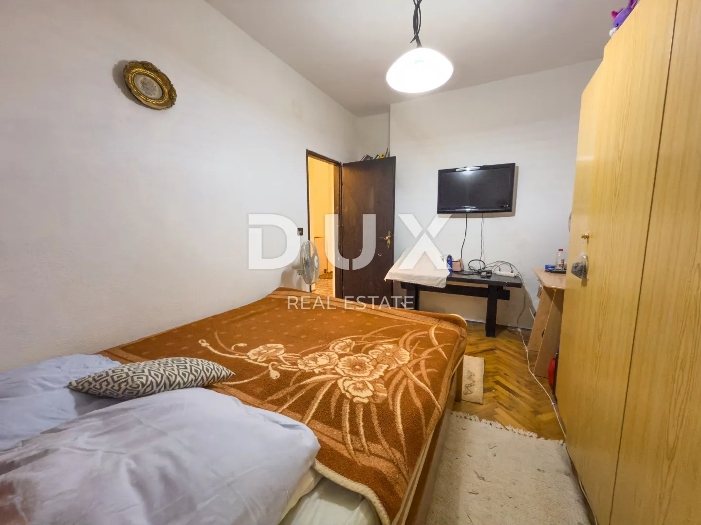 otok krk, baška - kuća s 5 apartmana i velikom okućnicom - slika 63