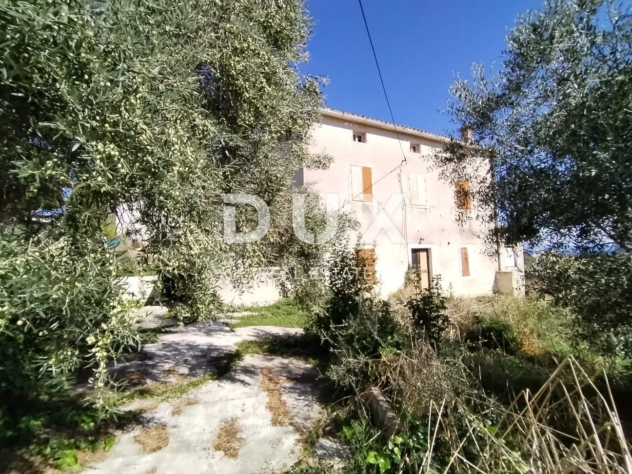 istra,ližnjan- kuća sa građevinskom dozvolom za renovaciju. pogled more i kvarner! - slika 4