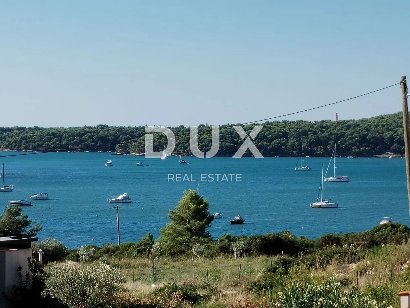 istra,medulin- luksuzna vila 150m od mora! - slika 77