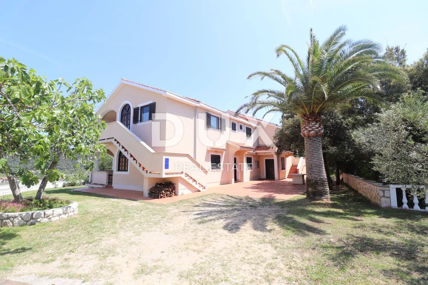 otok rab, supetarska draga - apartmanska kuća na odličnoj lokaciji - slika 1