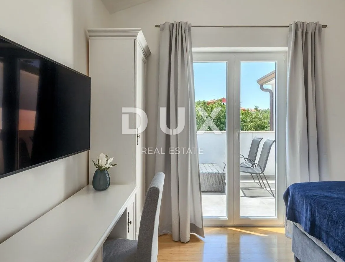 istra, poreč - vila na poželjnoj lokaciji - slika 25