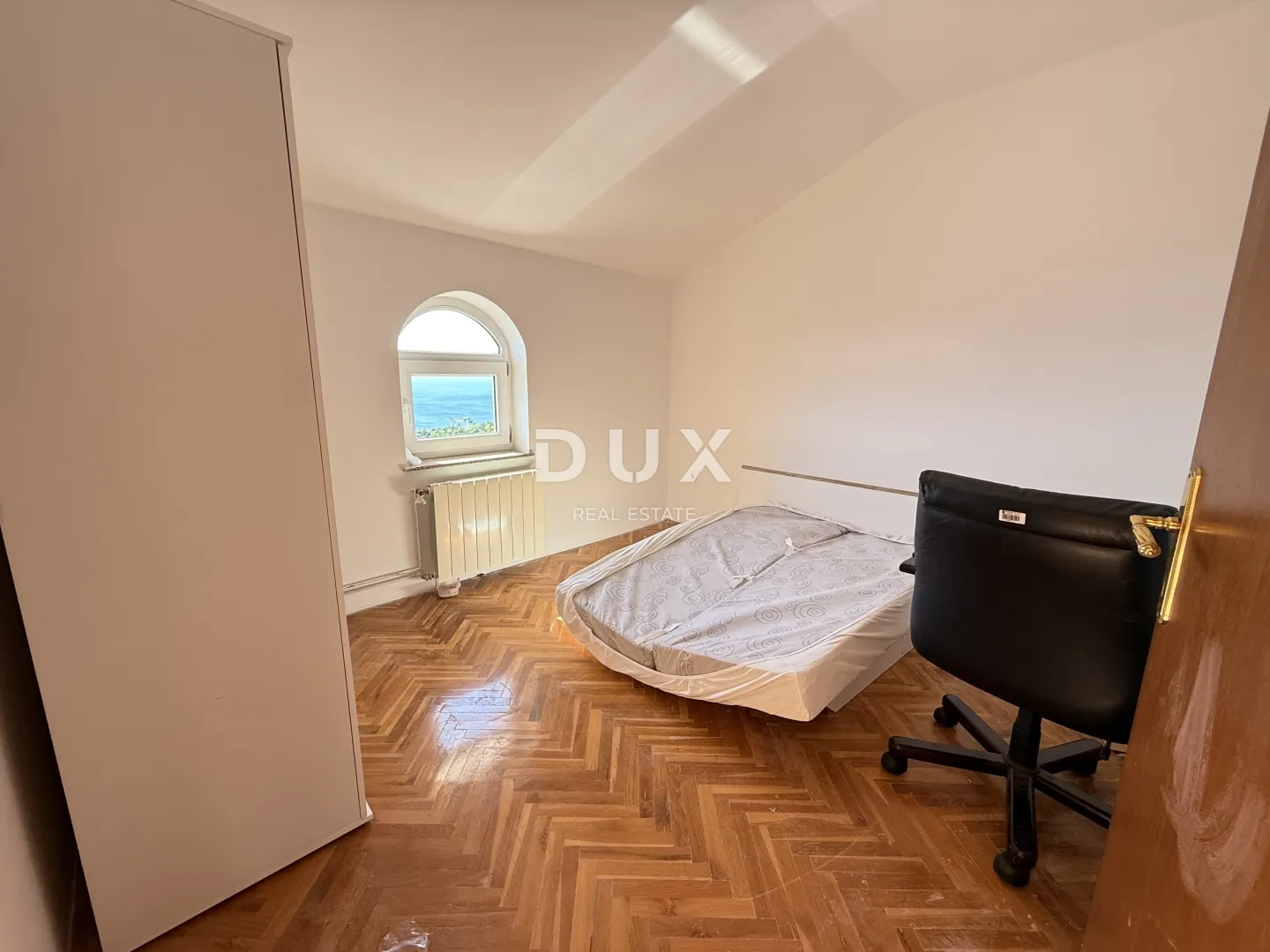 kostrena - 4s + db, 125m2 s panoramskim pogledom i okucnicom - slika 25