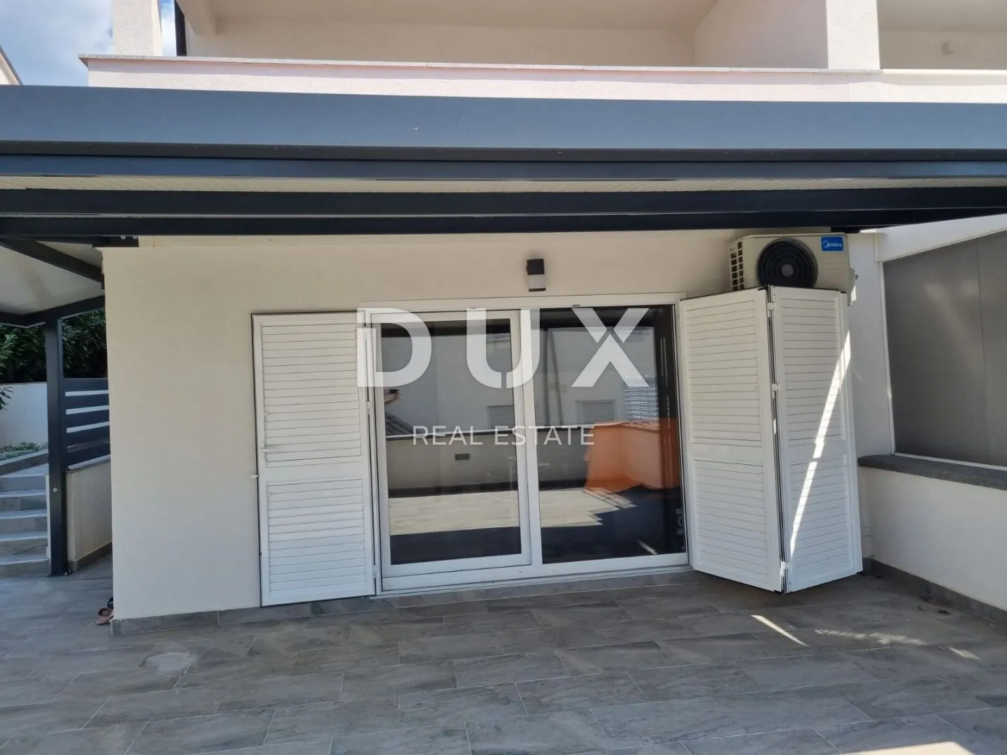 crikvenica, hrusta - dva apartmana s pogledom na more - slika 14