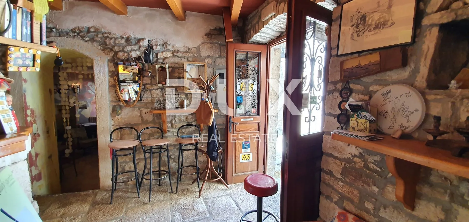 istra, bale - kamena bajka u srcu grada, 5 apartmana i poslovni prostor - slika 45