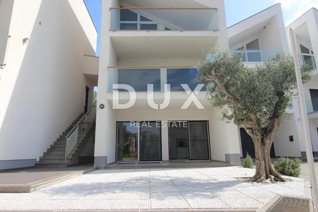 otok pag, košljun - predivan trosobni apartman od 98 m2 - slika 2