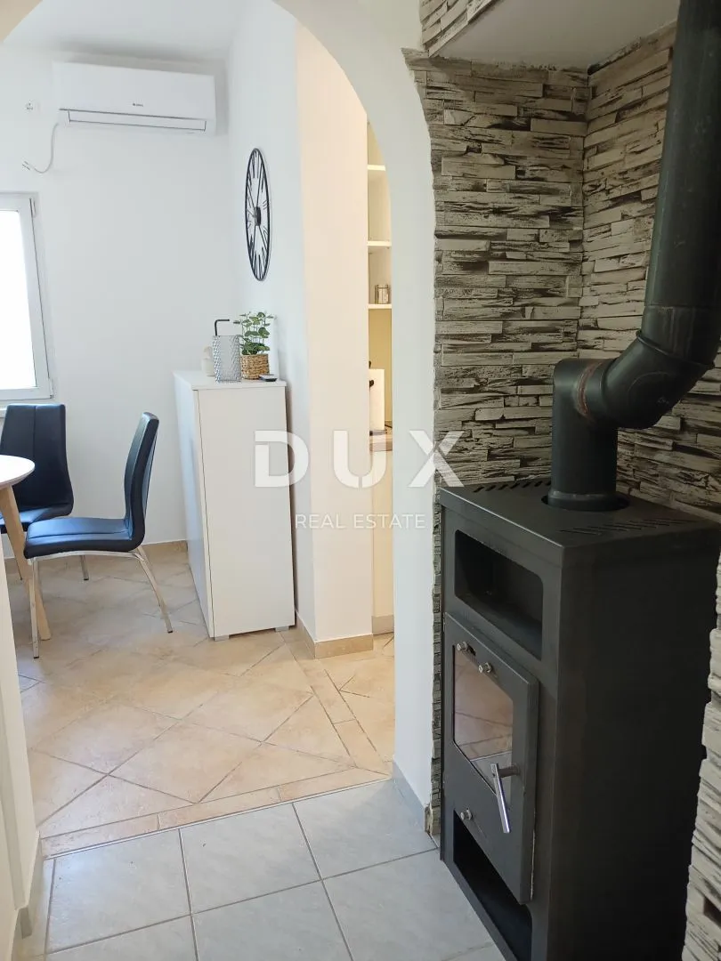 zadar, debeljak - prekrasna vila s bazenom - slika 16