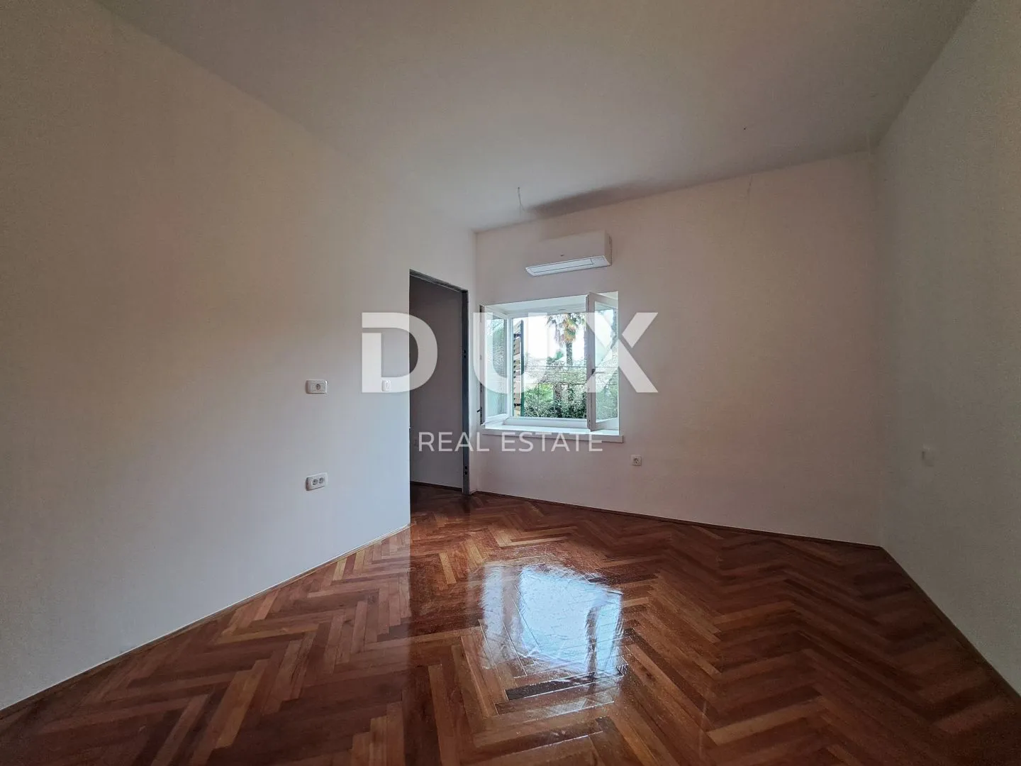 opatija, centar - stan u centru od 108 m2, drugi red do mora s garažom - slika 15