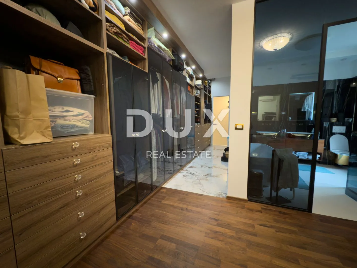 rijeka, centar – elegantni stan na prestižnoj lokaciji - slika 17