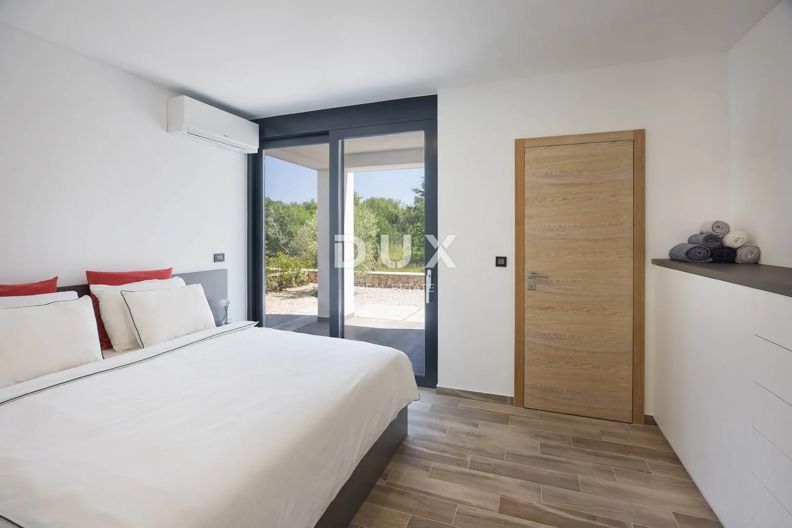 otok krk - prestižna novogradnja s pogledom na more - slika 9