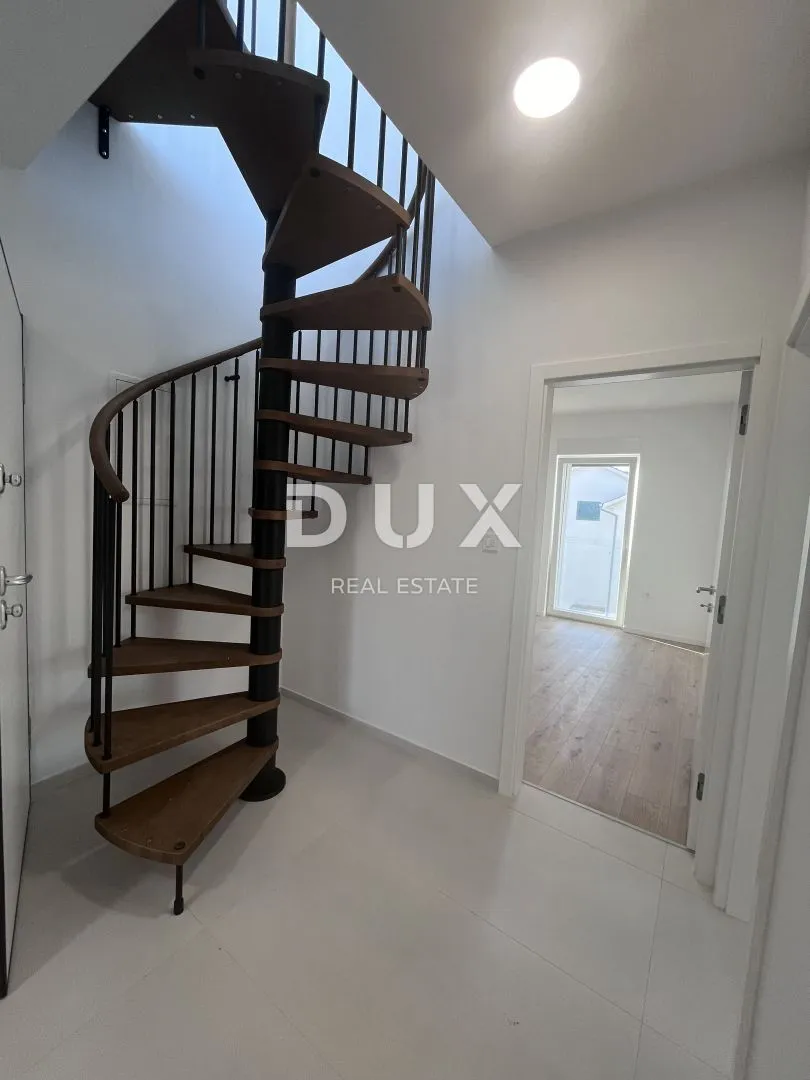 šibenik, vodice - predivan penthouse u novogradnji 1. red do mora - slika 13