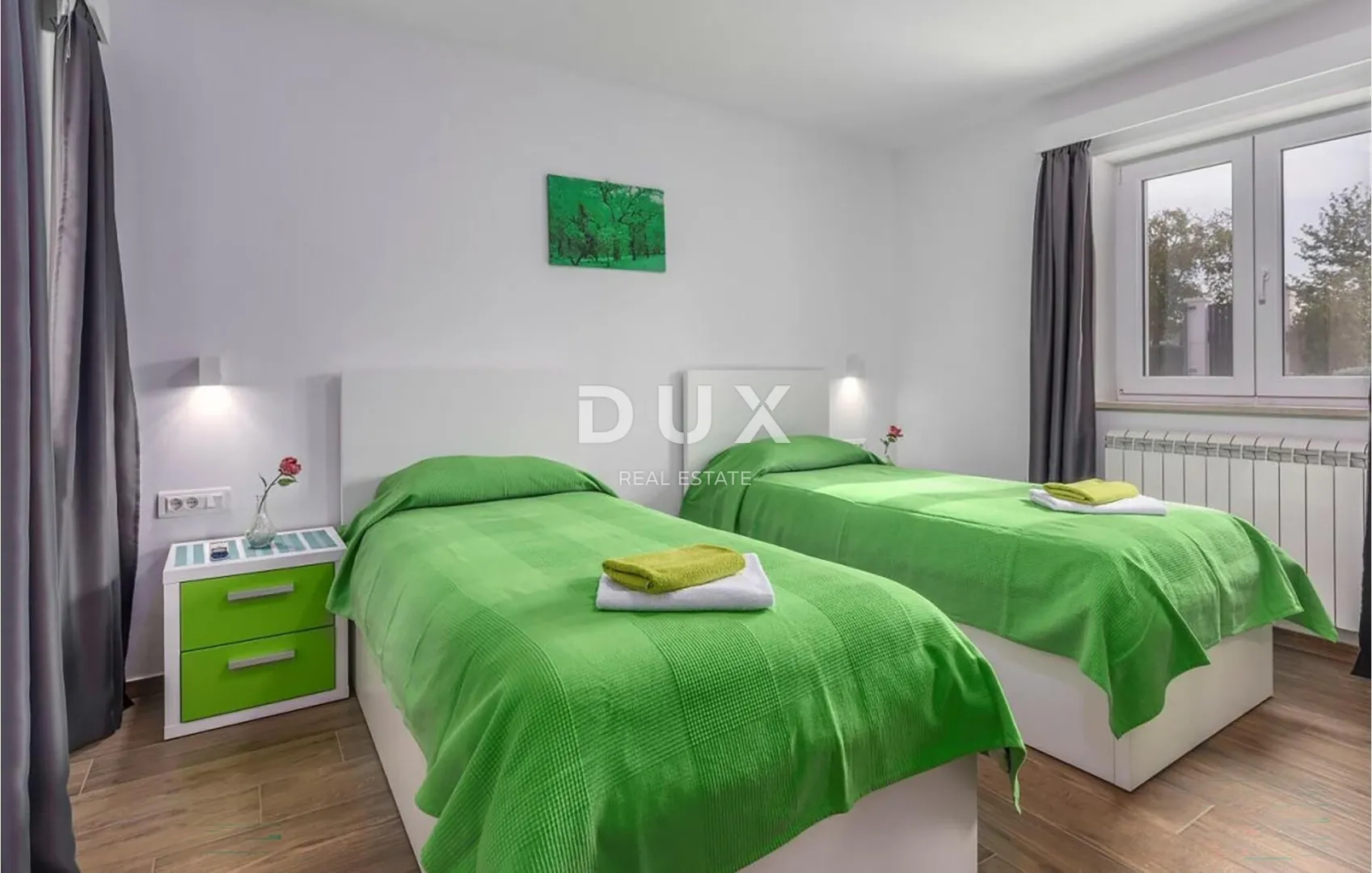 istra, tinjan - kuća s bazenom na rubu naselja - slika 20